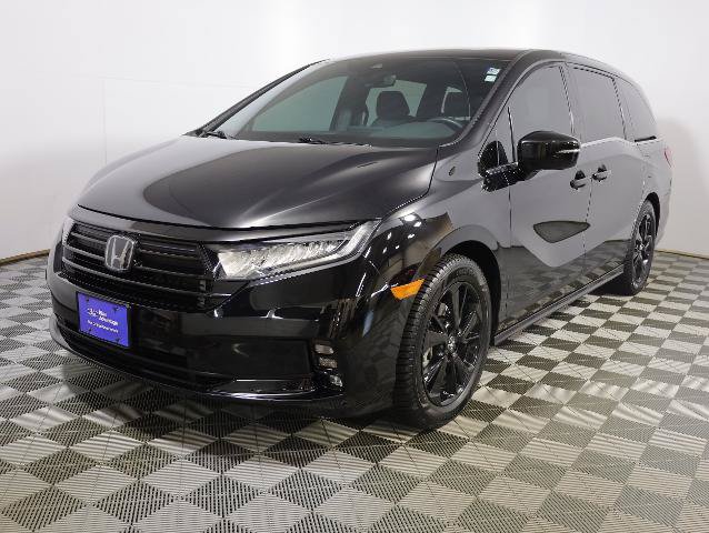 Used 2024 Honda Odyssey Sport image 3