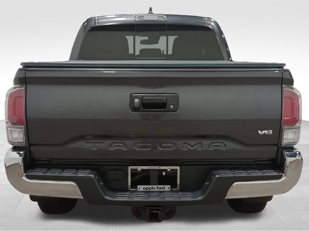 Used 2022 Toyota Tacoma TRD Off-Road AWD/4WD image 5