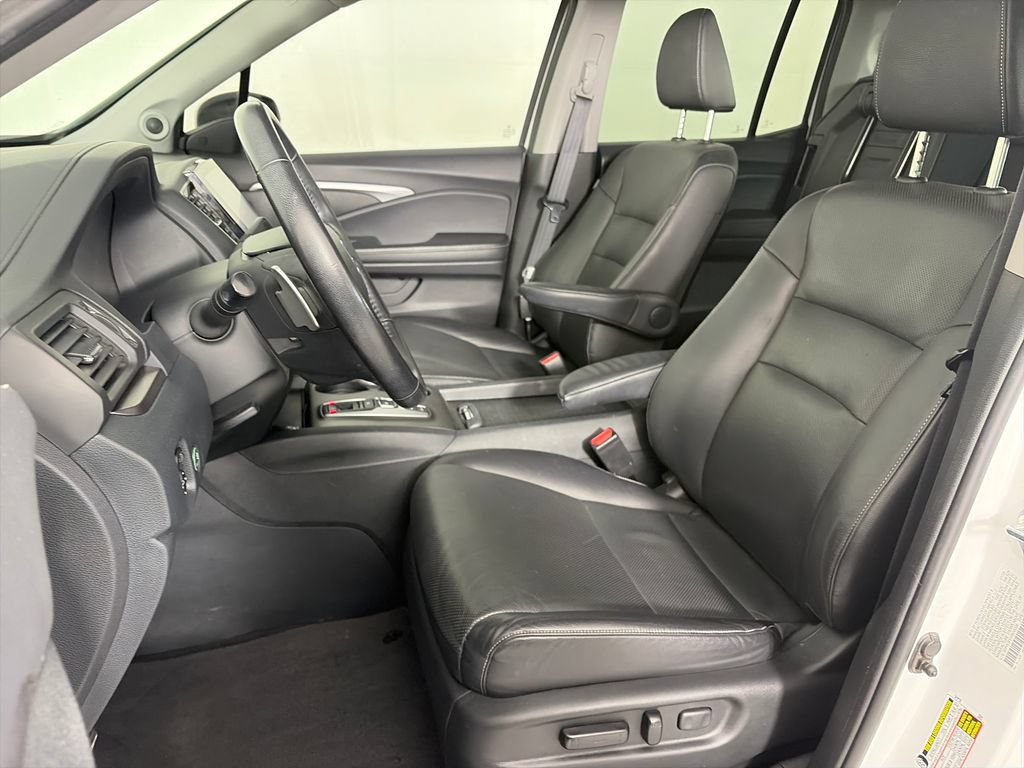 Used 2023 Honda Ridgeline RTL image 11