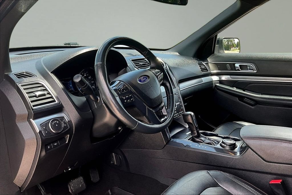 Certified 2019 Ford Explorer Sport AWD/4WD image 16