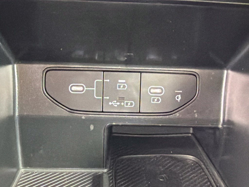 Used 2025 Kia Sorento S w/ Panoramic Sunroof Package FWD image 35