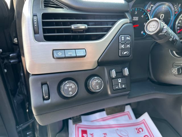 Used 2020 GMC Yukon XL Denali w/ Denali Premium Package AWD/4WD image 15