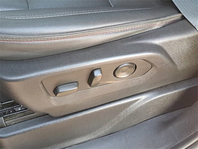 Used 2023 Chevrolet Suburban RST w/ Sport Performance Package image 21