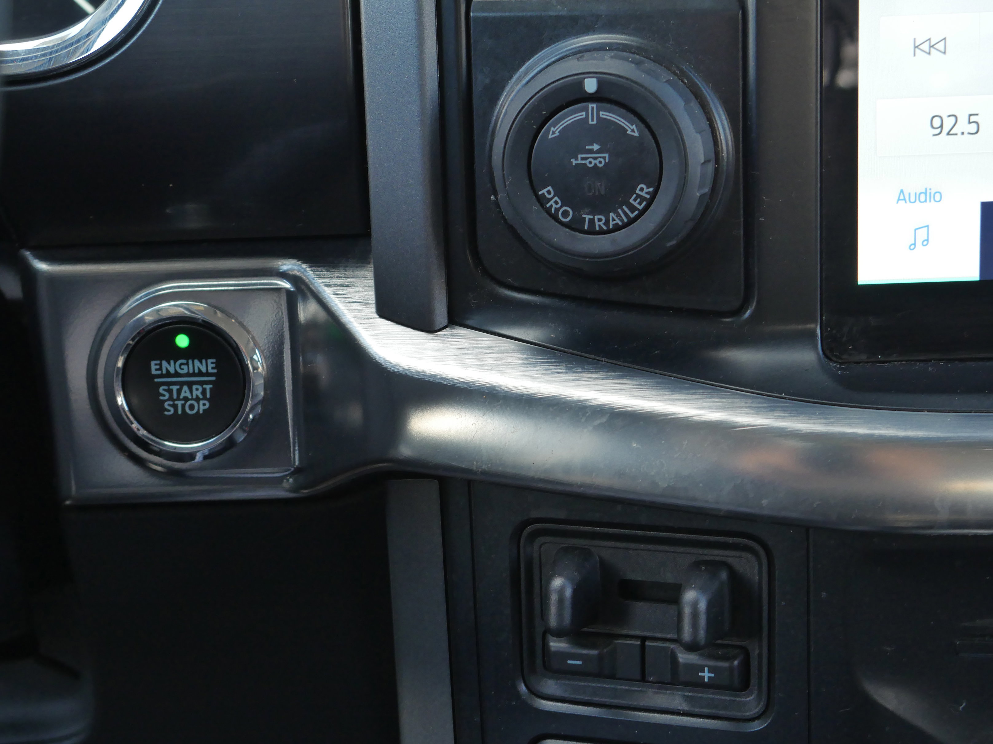 Certified 2021 Ford F150 Lariat w/ Equipment Group 502A High image 15