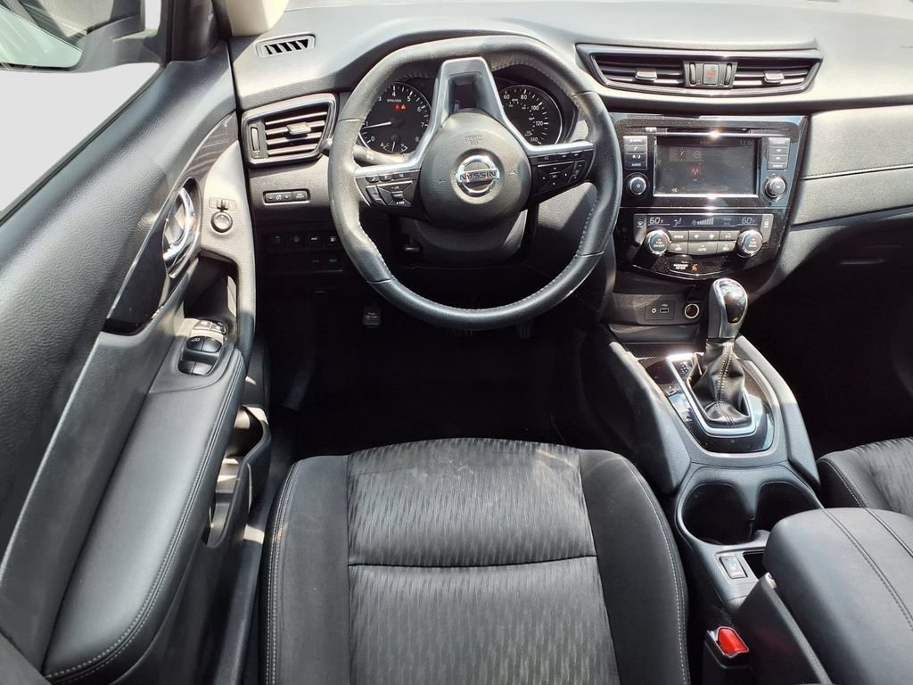 Used 2019 Nissan Rogue SV FWD image 9