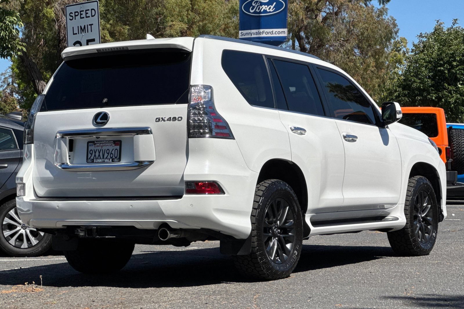 Used 2021 Lexus GX 460 Premium w/ Premium Package AWD/4WD image 4