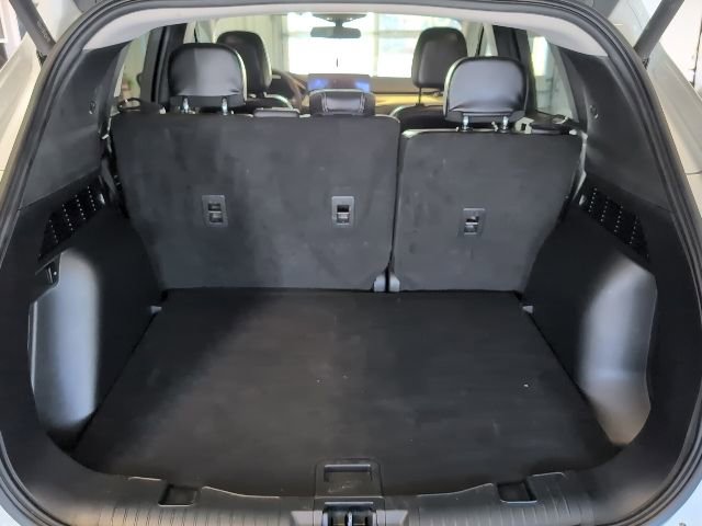 Certified 2024 Ford Escape Platinum AWD/4WD image 29