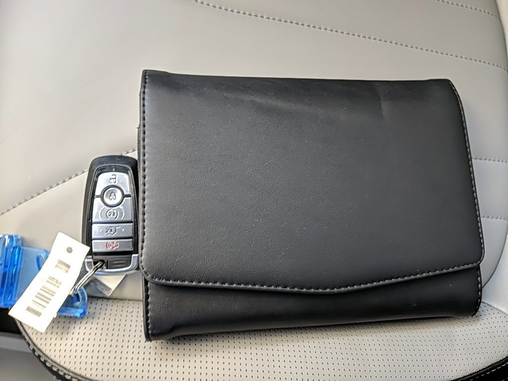 Certified 2025 Ford Escape Platinum w/ Premium Technology Package image 27