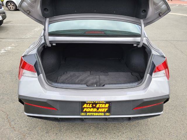 Used 2025 Hyundai Elantra Sport FWD image 10