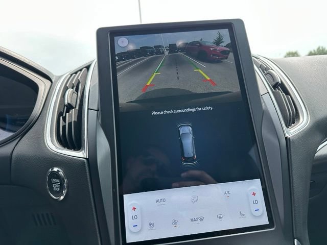 Certified 2022 Ford Edge Titanium AWD/4WD image 17