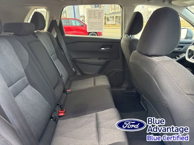 Used 2024 Nissan Rogue SV image 34