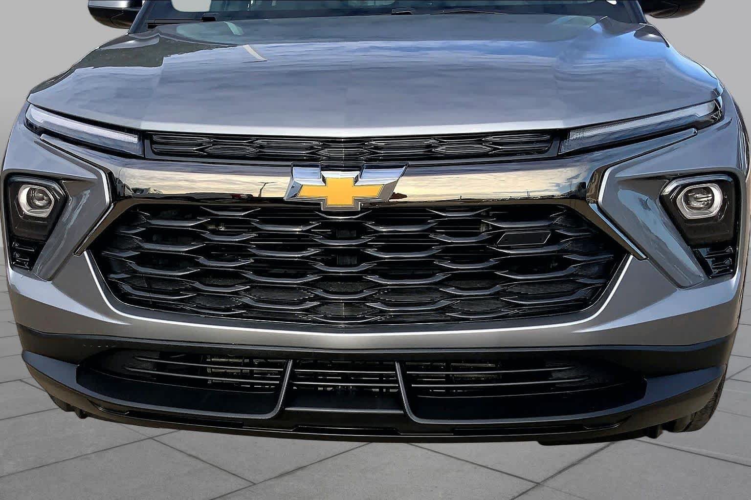 Used 2024 Chevrolet TrailBlazer LT w/ Convenience Package FWD image 30