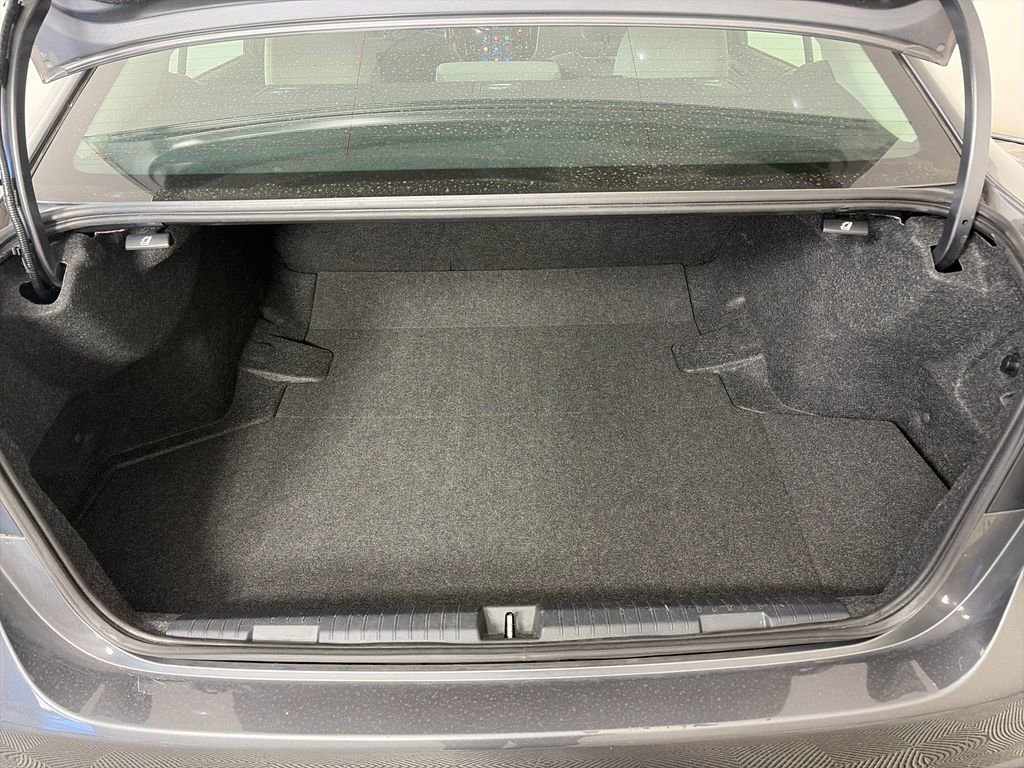 Used 2021 Subaru Legacy Premium image 26