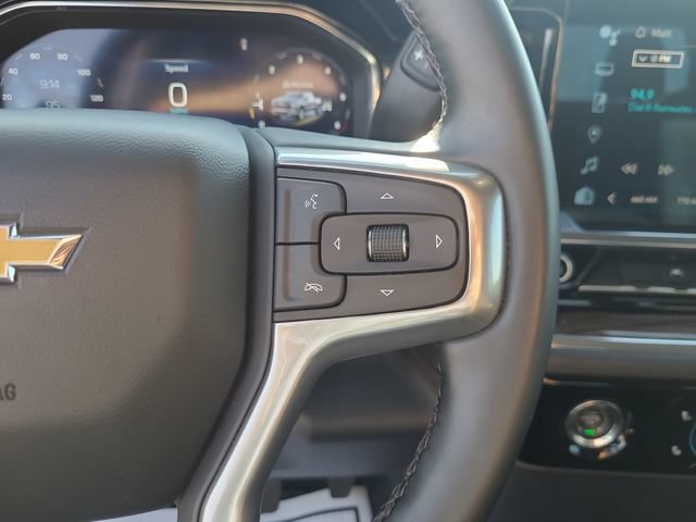 Used 2023 Chevrolet Silverado 1500 LT AWD/4WD image 25
