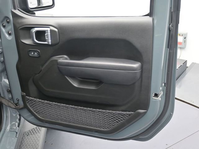 Used 2024 Jeep Wrangler Unlimited Sport AWD/4WD image 28