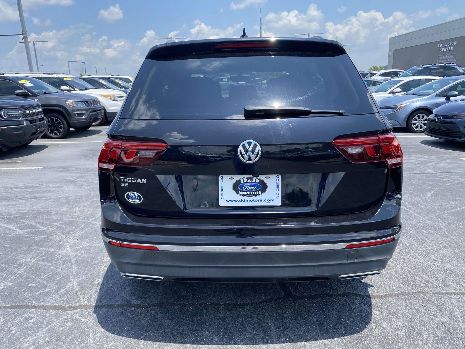 Used 2020 Volkswagen Tiguan SE FWD image 6