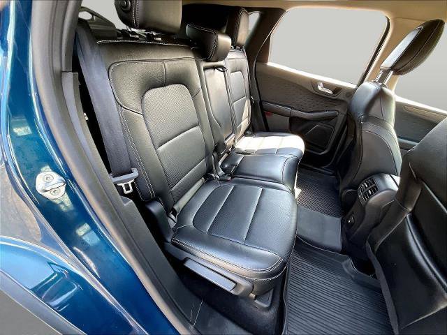 Certified 2020 Ford Escape Titanium AWD/4WD image 27