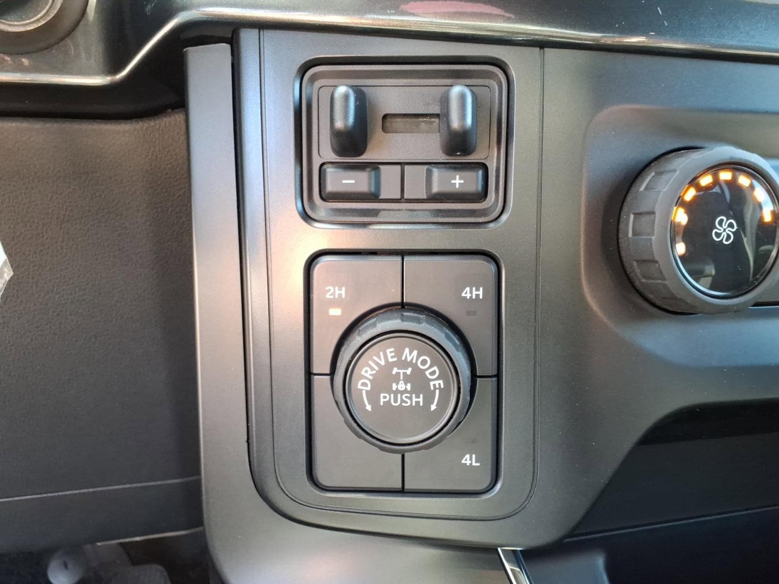 Certified 2021 Ford F150 XL w/ STX Appearance Package AWD/4WD image 19