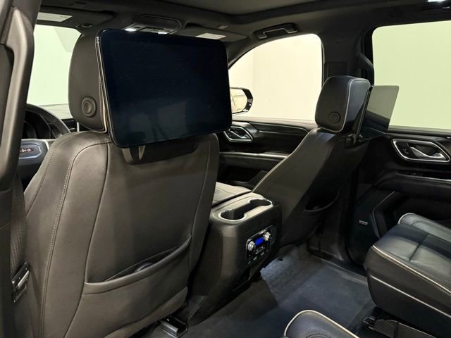 Used 2023 GMC Yukon XL SLT w/ SLT Luxury Package image 36