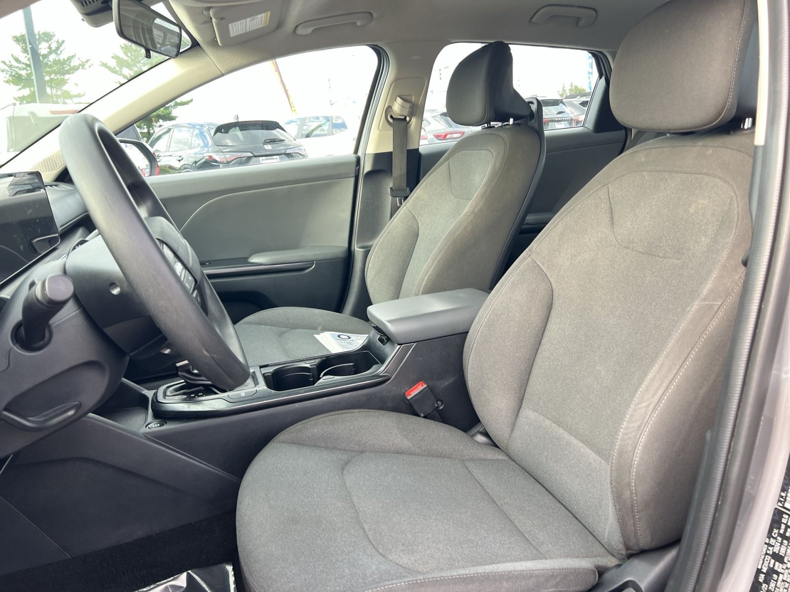 Used 2025 Kia K4 FWD image 13