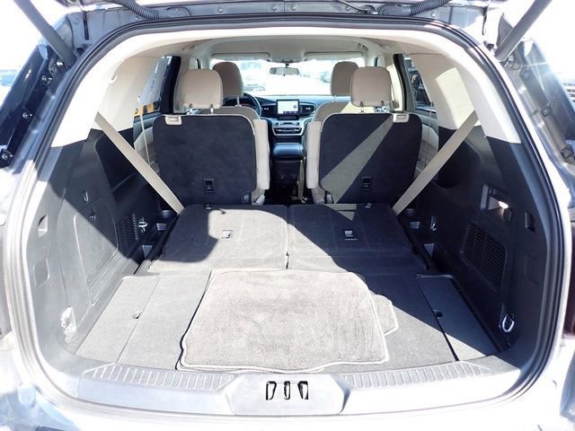 Certified 2023 Ford Explorer XLT image 10