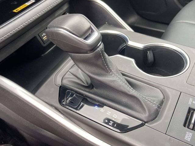 Used 2023 Toyota Highlander XLE AWD/4WD image 30