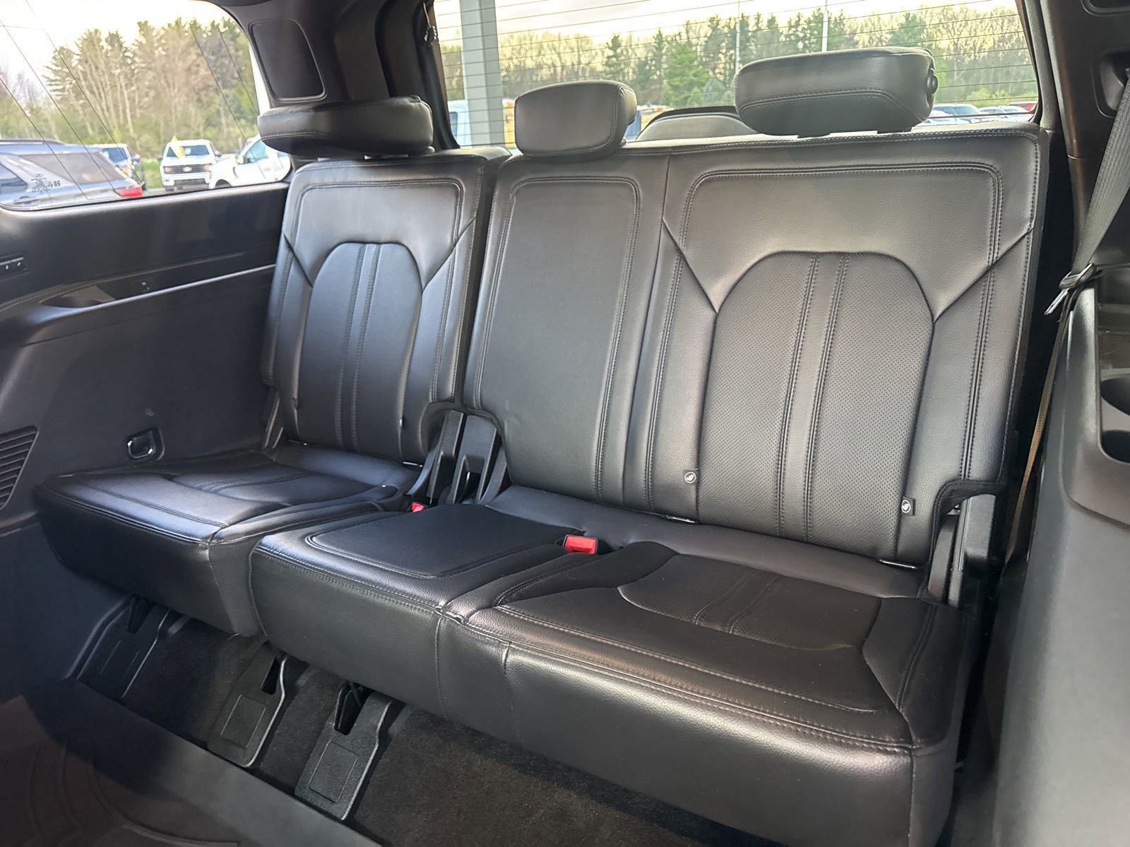 Certified 2020 Ford Expedition Limited w/ Equipment Group 301A AWD/4WD image 37