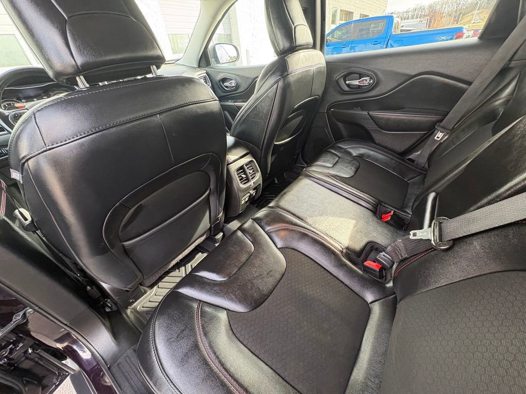 Used 2021 Jeep Cherokee Trailhawk w/ Trailer Tow Group image 27