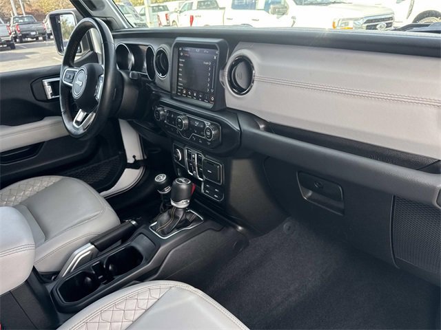 Used 2021 Jeep Wrangler Unlimited Sahara image 36
