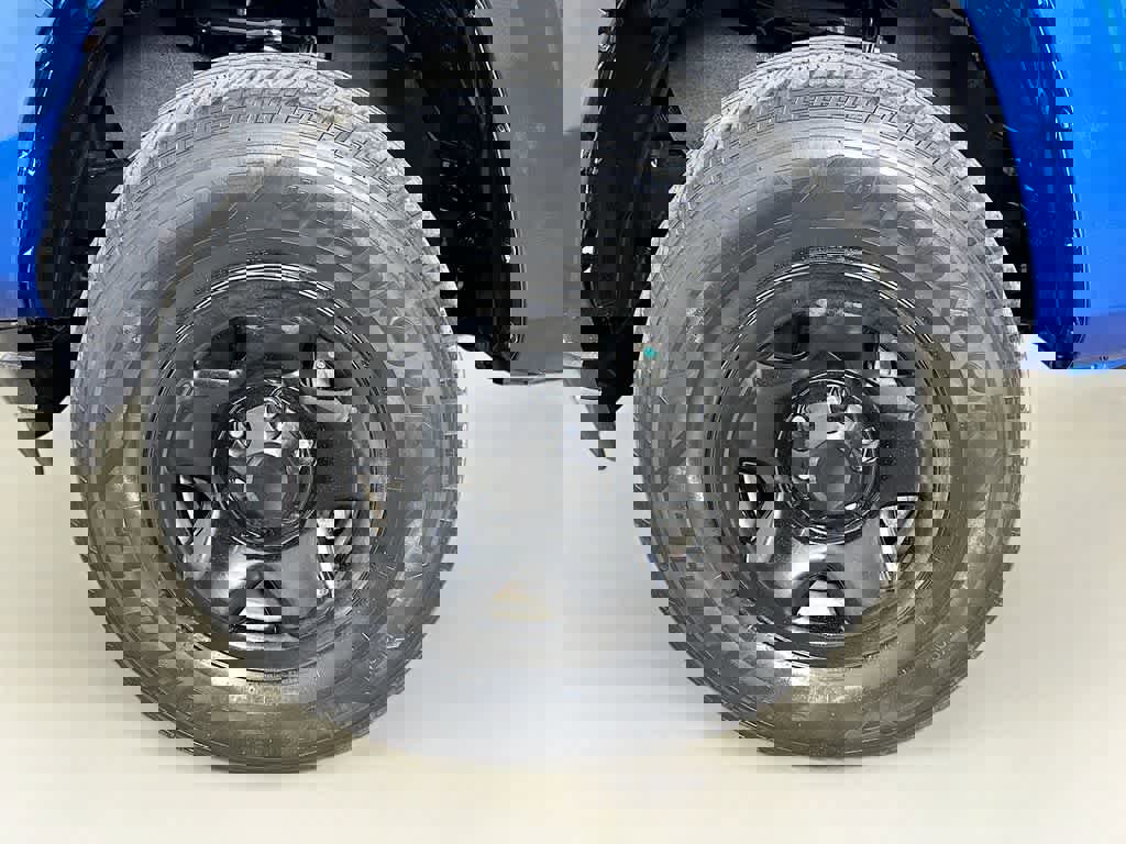 Used 2018 Toyota Tacoma SR5 image 11