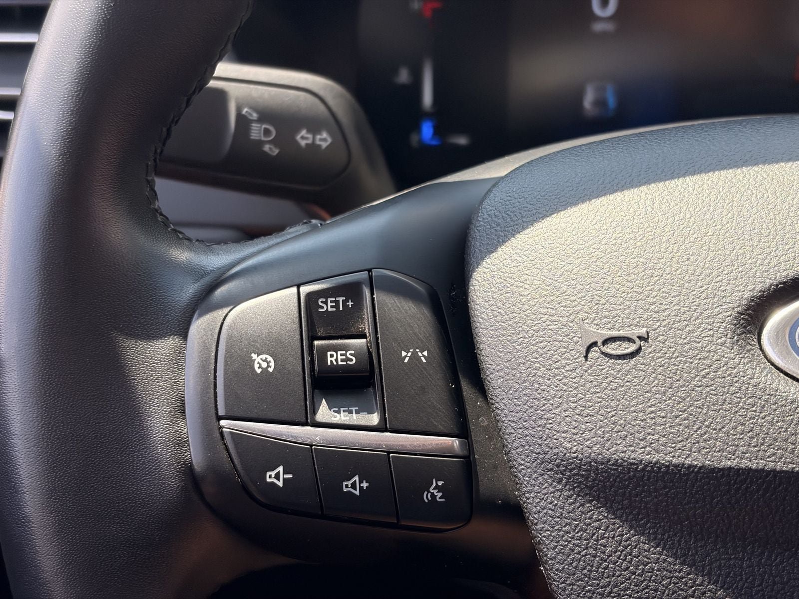 Certified 2024 Ford Escape Active FWD image 36