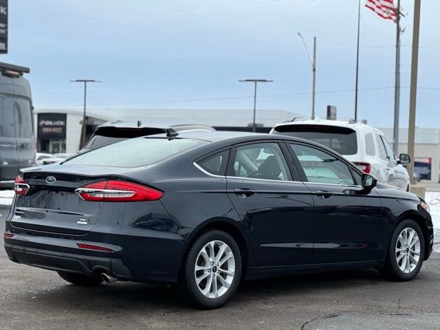 Certified 2020 Ford Fusion SE image 33