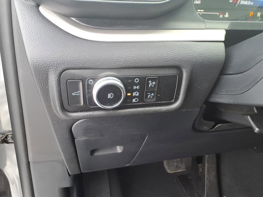 Certified 2023 Ford Explorer XLT w/ Equipment Group 202A image 14