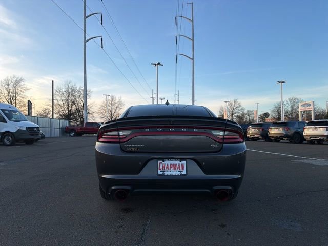 Used 2018 Dodge Charger R/T w/ Navigation & Travel Group image 4