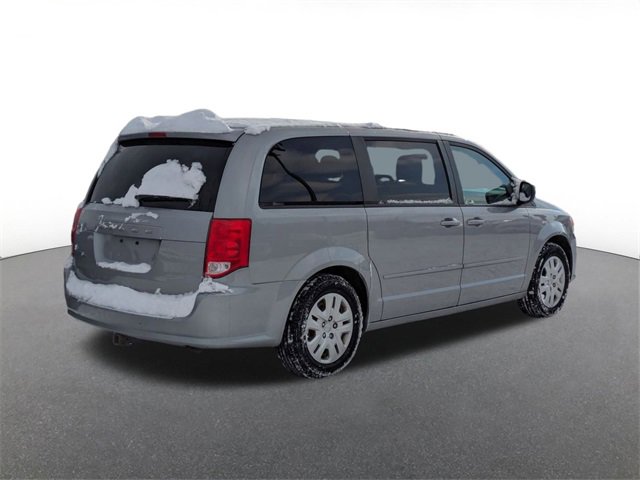 Used 2017 Dodge Grand Caravan SE image 3