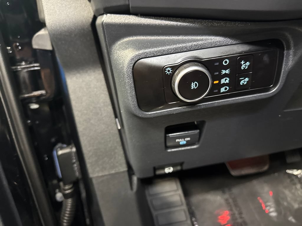 Certified 2025 Ford Bronco Outer Banks AWD/4WD image 31