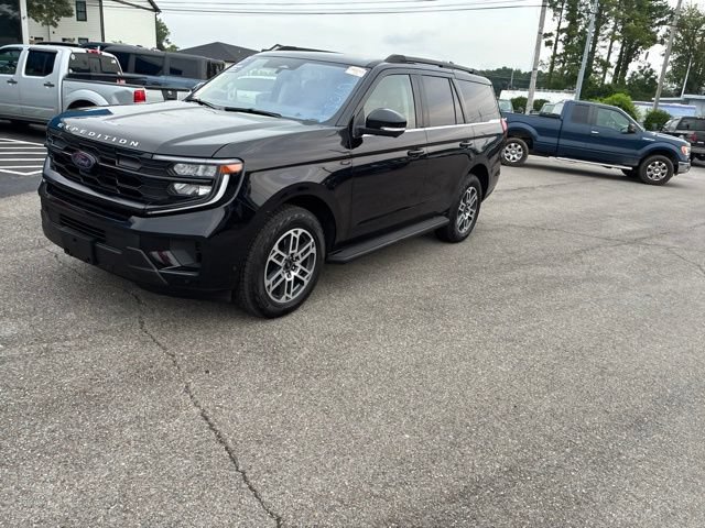 Certified 2025 Ford Expedition Active AWD/4WD image 11