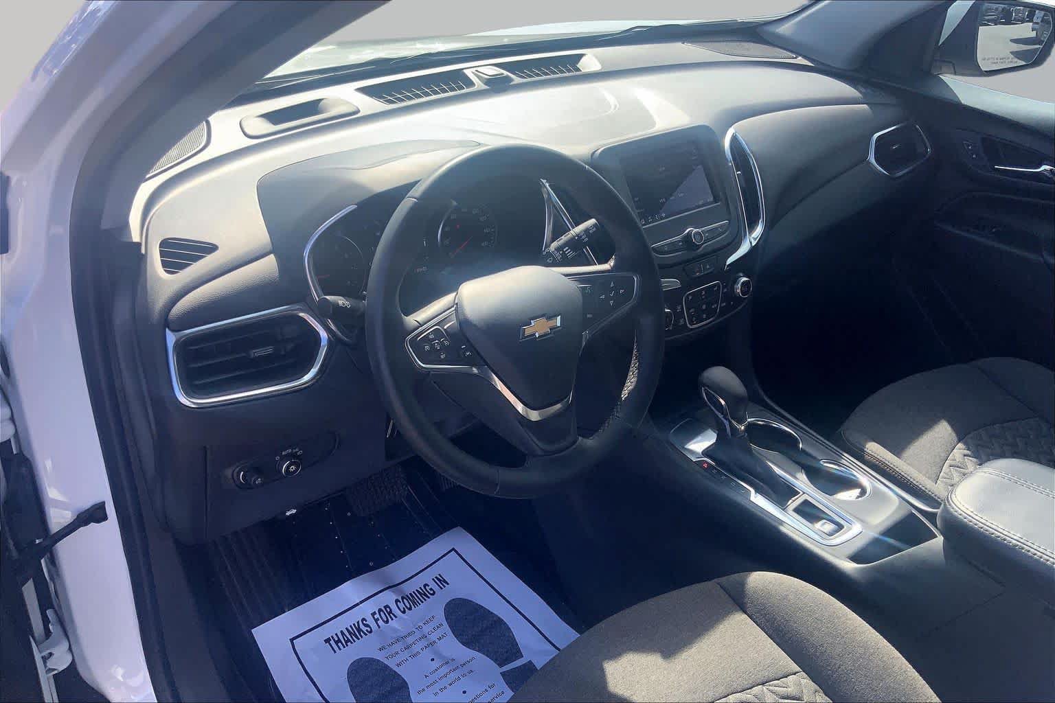 Used 2024 Chevrolet Equinox LT FWD image 18