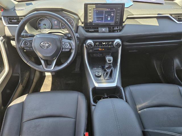 Used 2022 Toyota RAV4 XLE Premium image 13