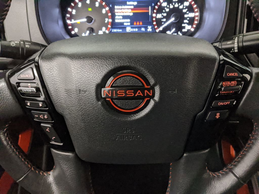Used 2025 Nissan Frontier PRO-4X image 12