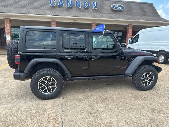 Used 2025 Jeep Wrangler Unlimited Rubicon AWD/4WD image 6