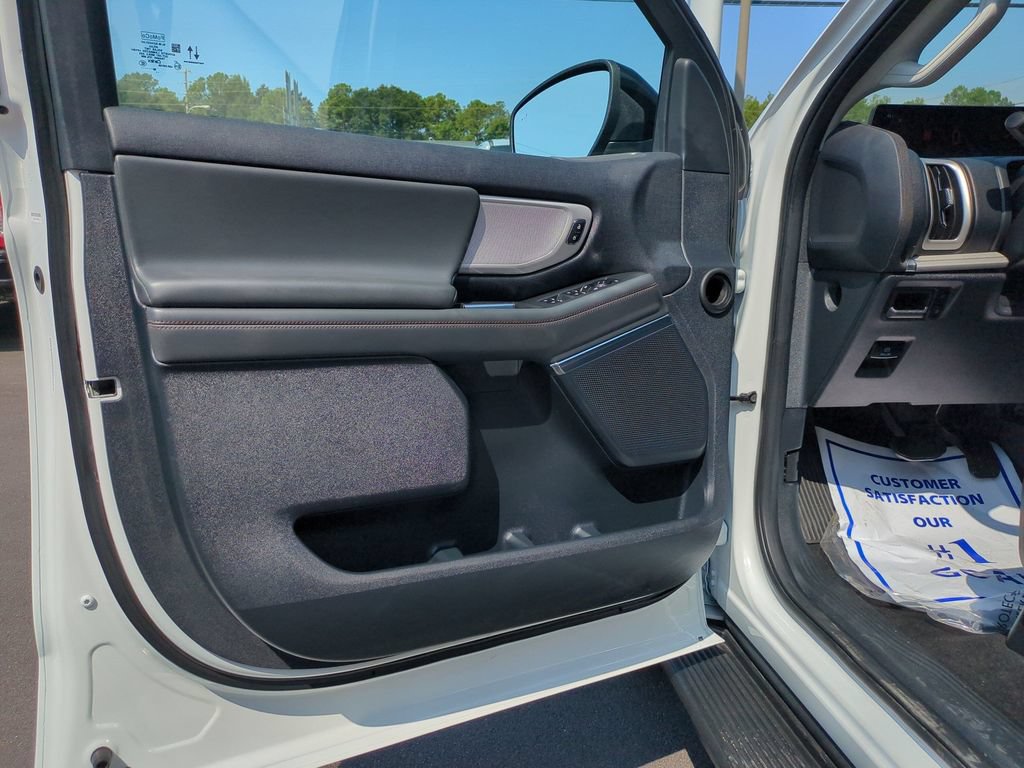 Certified 2025 Ford Expedition Active RWD image 10
