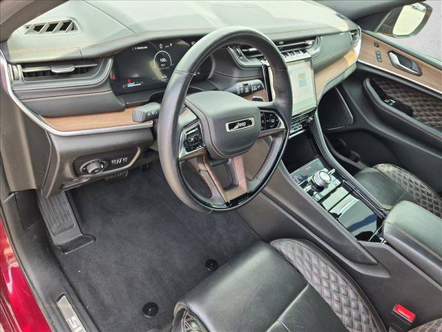Used 2023 Jeep Grand Cherokee Summit w/ Adv Protech Group IV AWD/4WD image 10