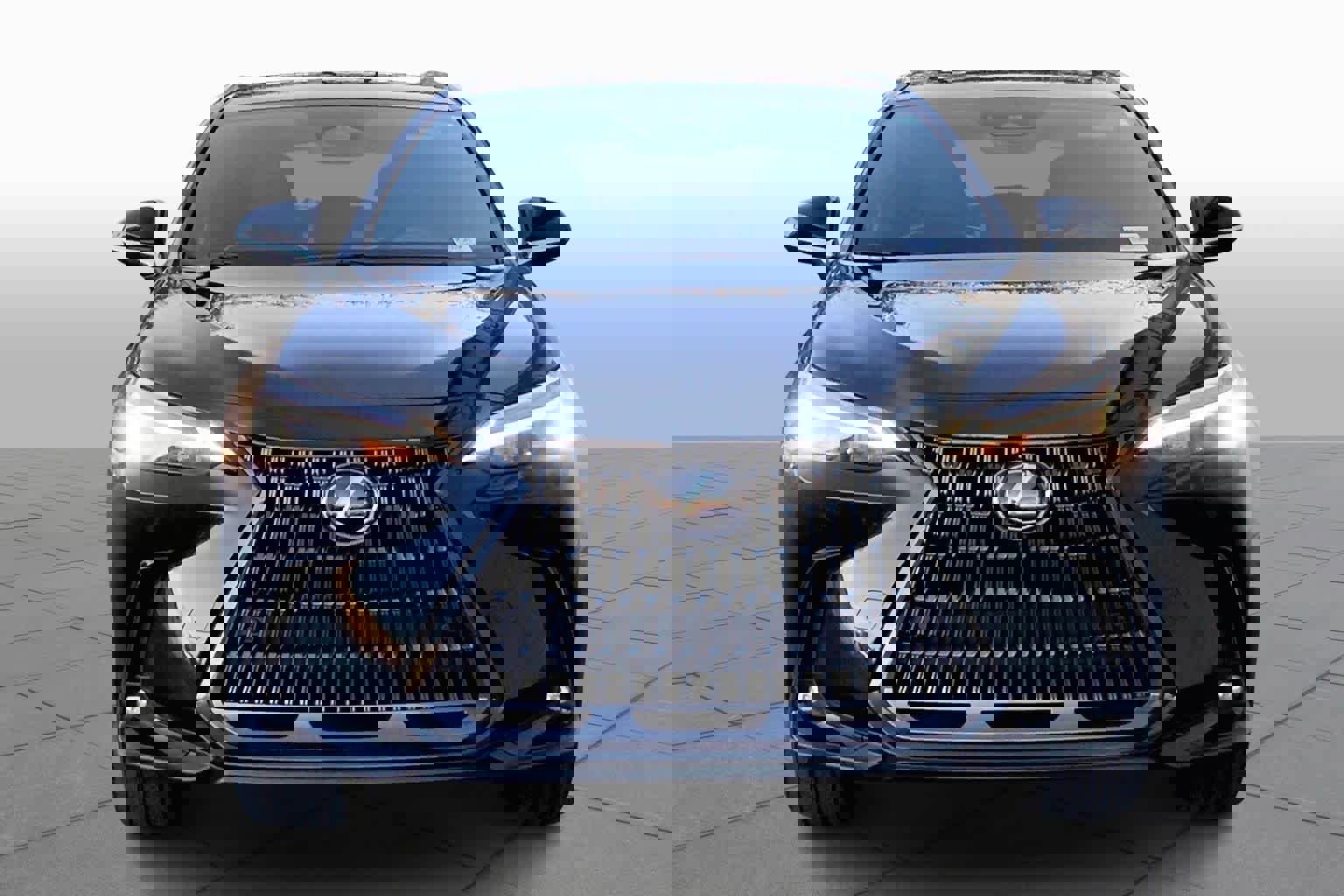 Used 2024 Lexus NX 250 FWD w/ Premium Package image 6