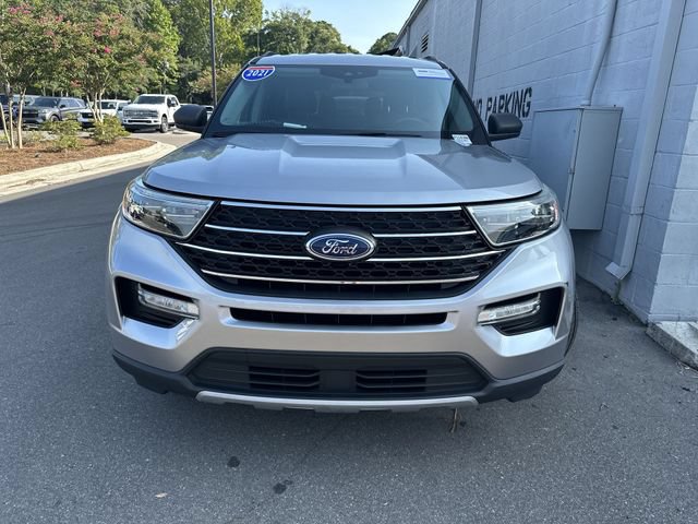 Certified 2021 Ford Explorer XLT w/ Equipment Group 202A RWD image 9