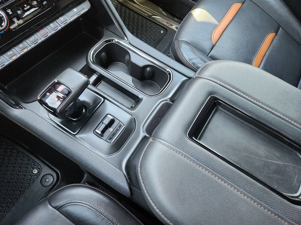 Used 2022 GMC Sierra 1500 AT4 w/ Technology Package AWD/4WD image 26