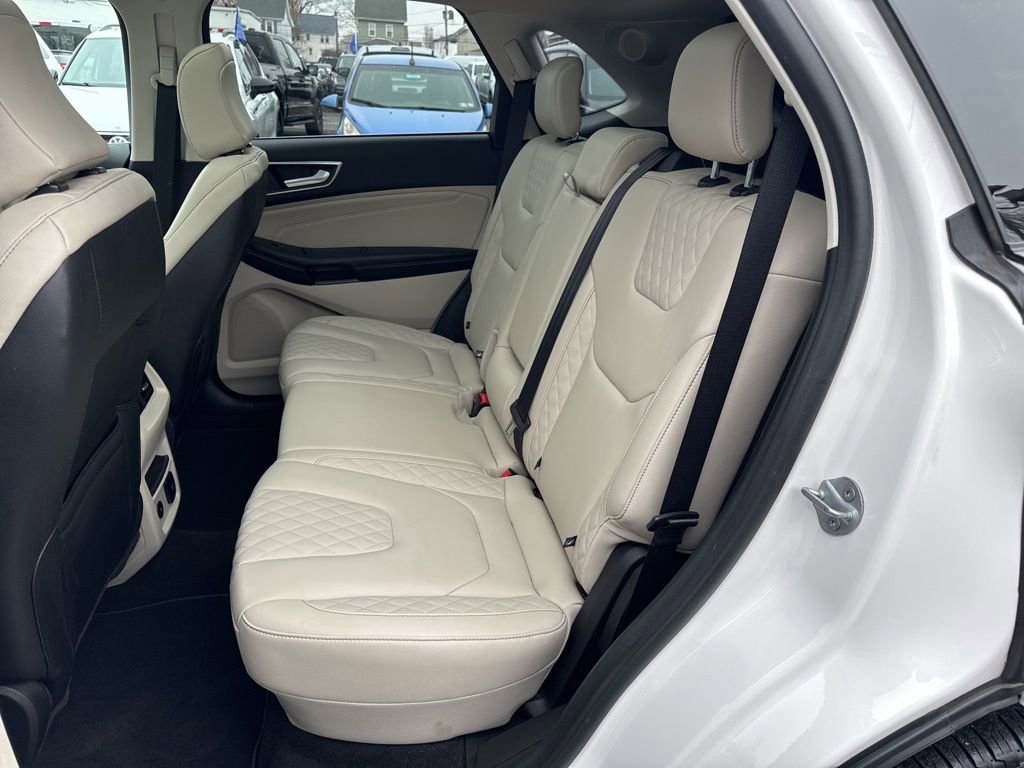 Certified 2023 Ford Edge Titanium image 16