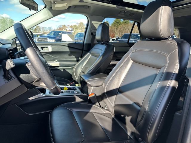 Certified 2022 Ford Explorer XLT w/ Equipment Group 202A image 41