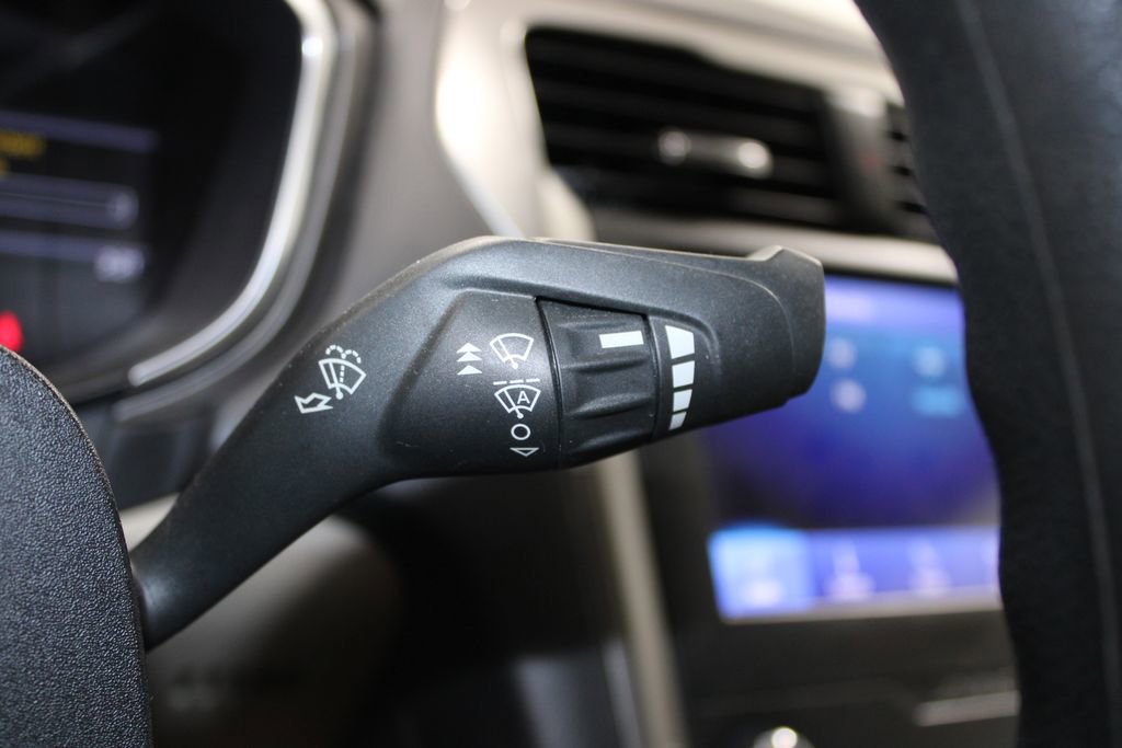 Certified 2020 Ford Fusion SE FWD image 25
