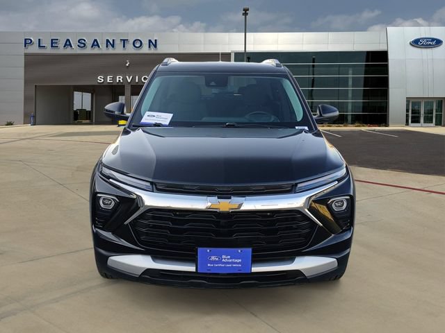 Used 2025 Chevrolet TrailBlazer LT w/ LT Cold Weather Package FWD image 8